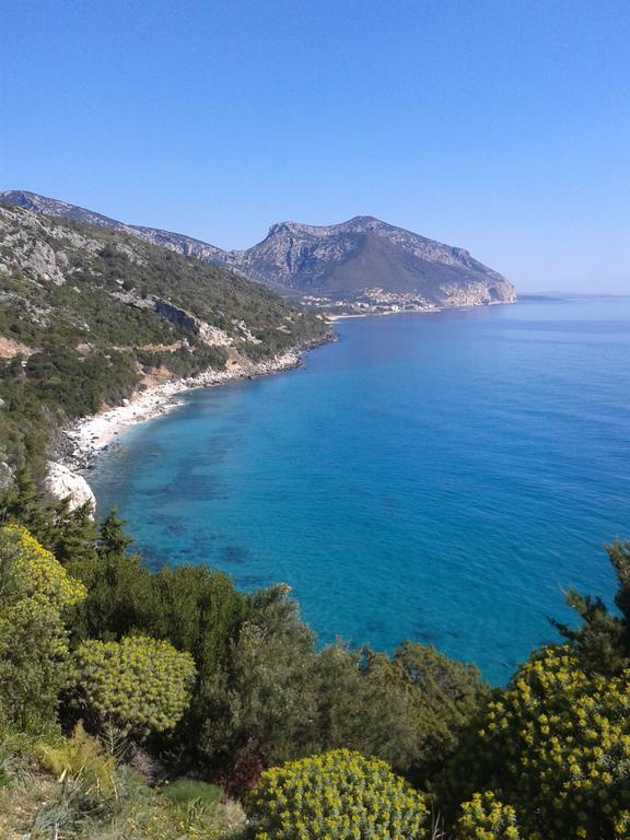 Appartamento Neruda Cala Gonone Exterior photo